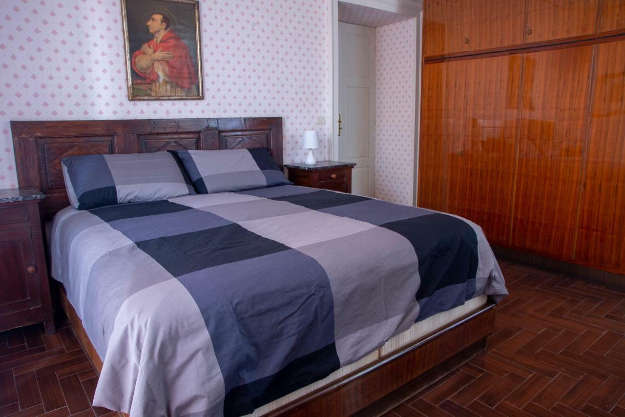 Апартаменти Bed & Roses Meni Ла-Морра Екстер'єр фото